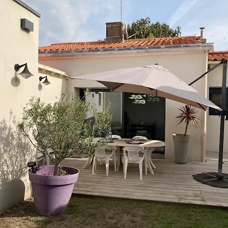 Maison De Plain-pied 3* Au Coeur De Chaume, A 5 Min Du Quai - Terrasse, Wi-fi, 2 - Fr-1-422-42 Feriehus *