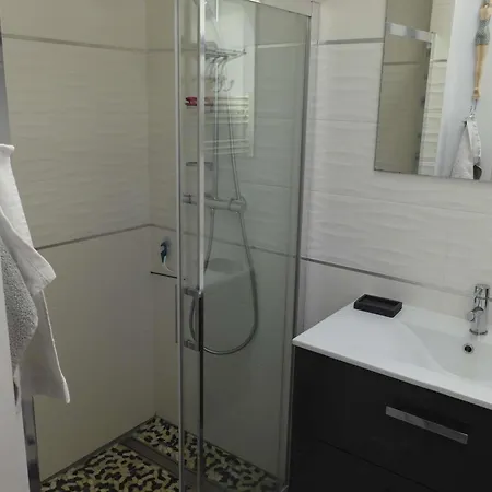 Maison De Plain-pied 3* Au Coeur De Chaume, A 5 Min Du Quai - Terrasse, Wi-fi, 2 - Fr-1-422-42